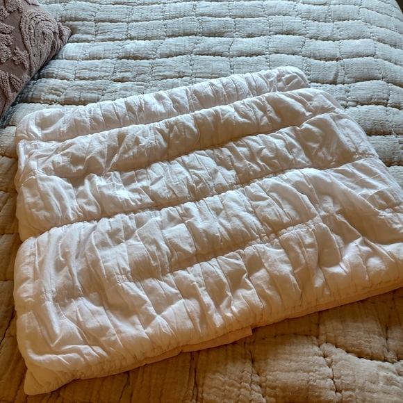 Nordstrom Home Blush Rushed Standard Pillow Shams - Picture 1 of 5